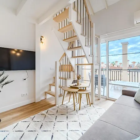 Yucca Park Duplex شقة *